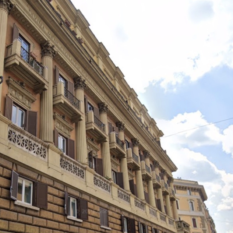 Roma Rione Monti Affitto Appartamento di pregio