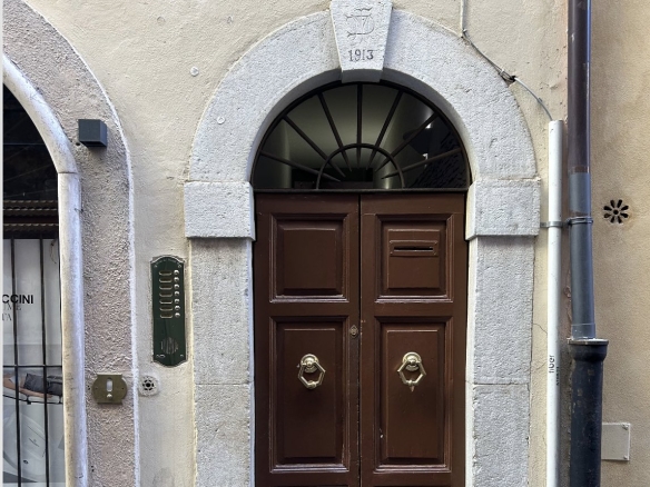 Roma Centro Storico Appartamento Affitto Vicolo dei Modelli III piano