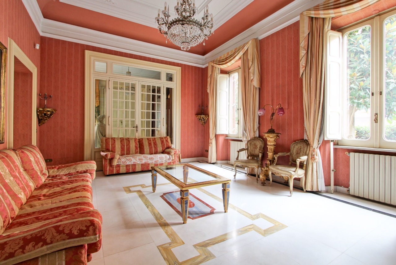 Villa Esclusiva in Stile Liberty a Coppedè: Residenza di Lusso o Struttura Sanitaria/Ricettiva o sede Diplomatica
