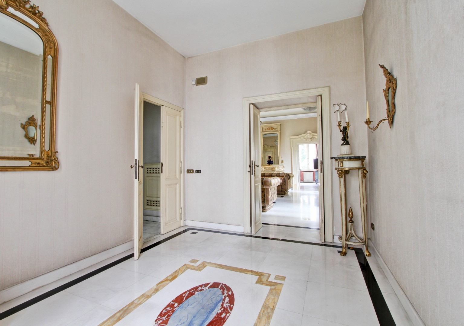 Villa Esclusiva in Stile Liberty a Coppedè: Residenza di Lusso o Struttura Sanitaria/Ricettiva o sede Diplomatica