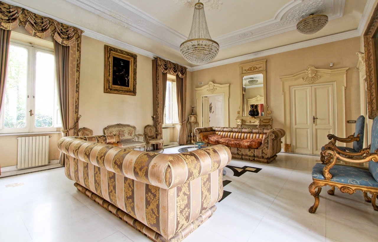 Villa Esclusiva in Stile Liberty a Coppedè: Residenza di Lusso o Struttura Sanitaria/Ricettiva o sede Diplomatica