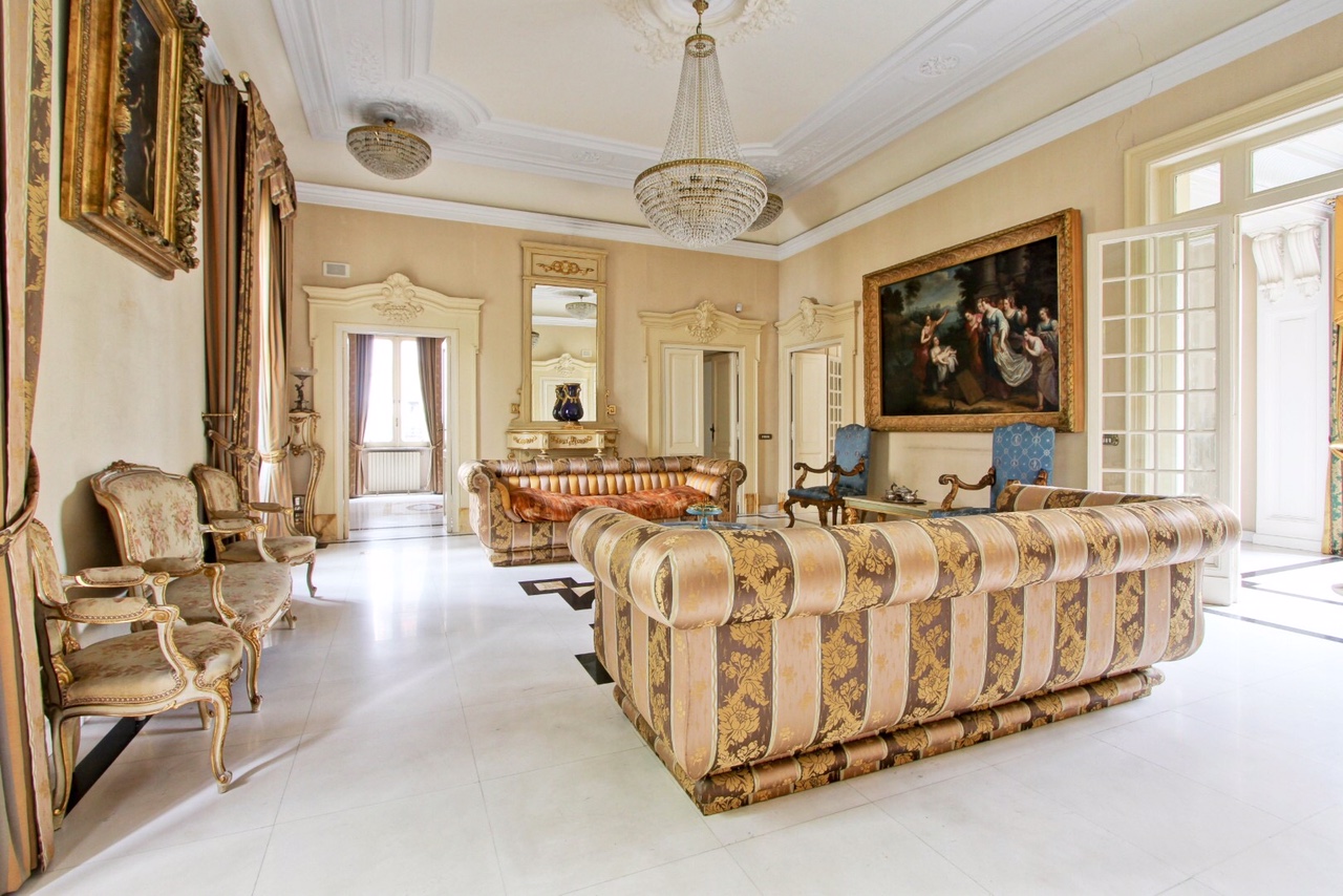 Villa Esclusiva in Stile Liberty a Coppedè: Residenza di Lusso o Struttura Sanitaria/Ricettiva o sede Diplomatica
