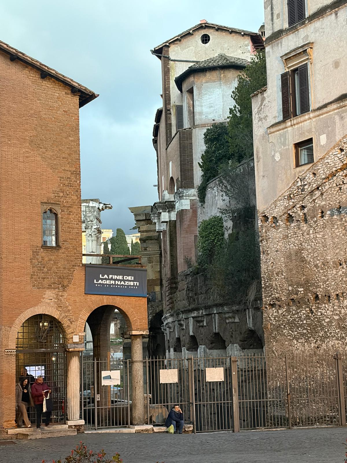 Roma Centro Storico Appartamento Affitto Via Catalana —— AFFITTATO