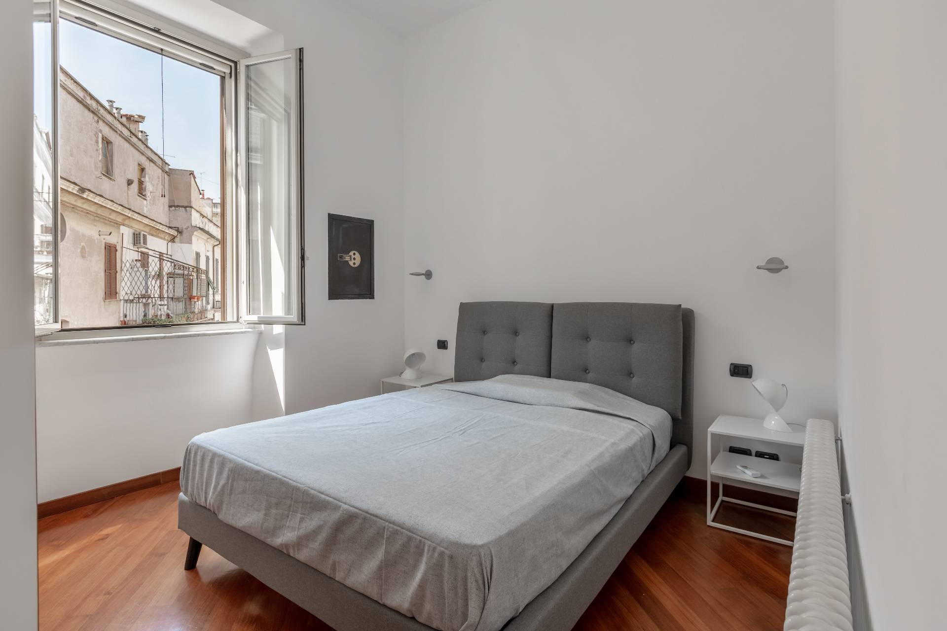 Roma Centro Storico Appartamento Affitto Via Catalana —— AFFITTATO