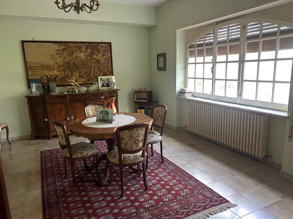 Gualdo Tadino Villa indipendente di pregio in vendita