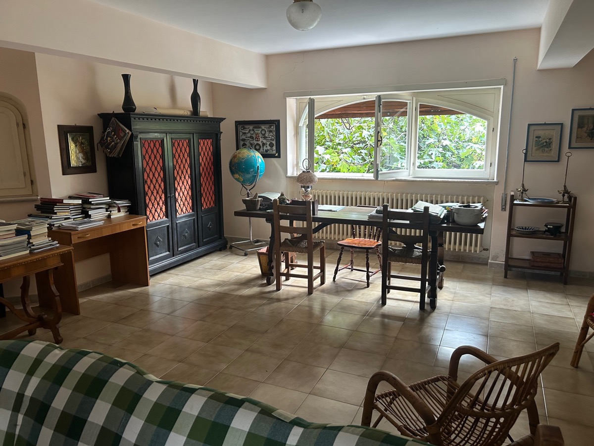Gualdo Tadino Villa indipendente di pregio in vendita