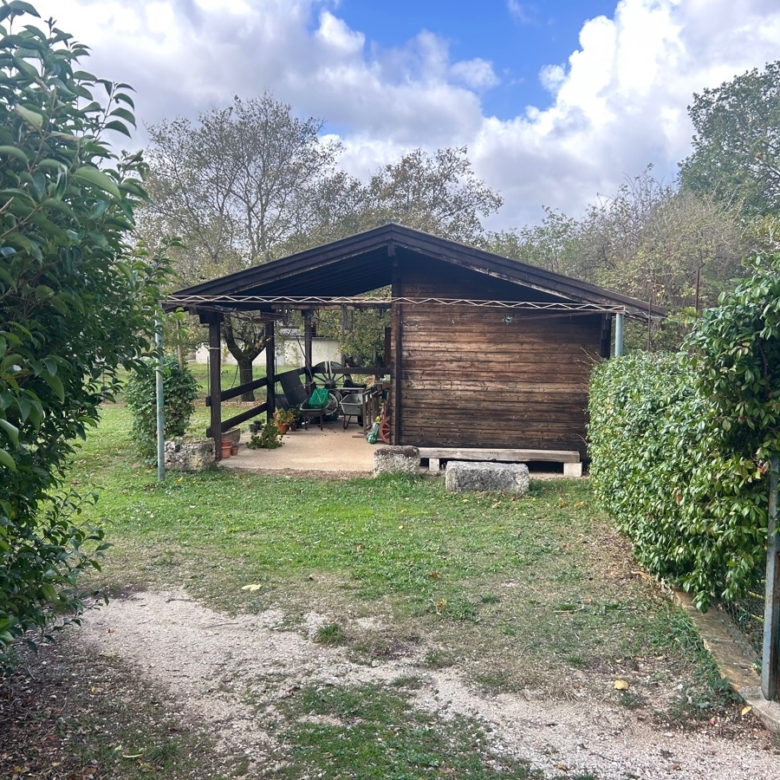 Gualdo Tadino Villa indipendente di pregio in vendita