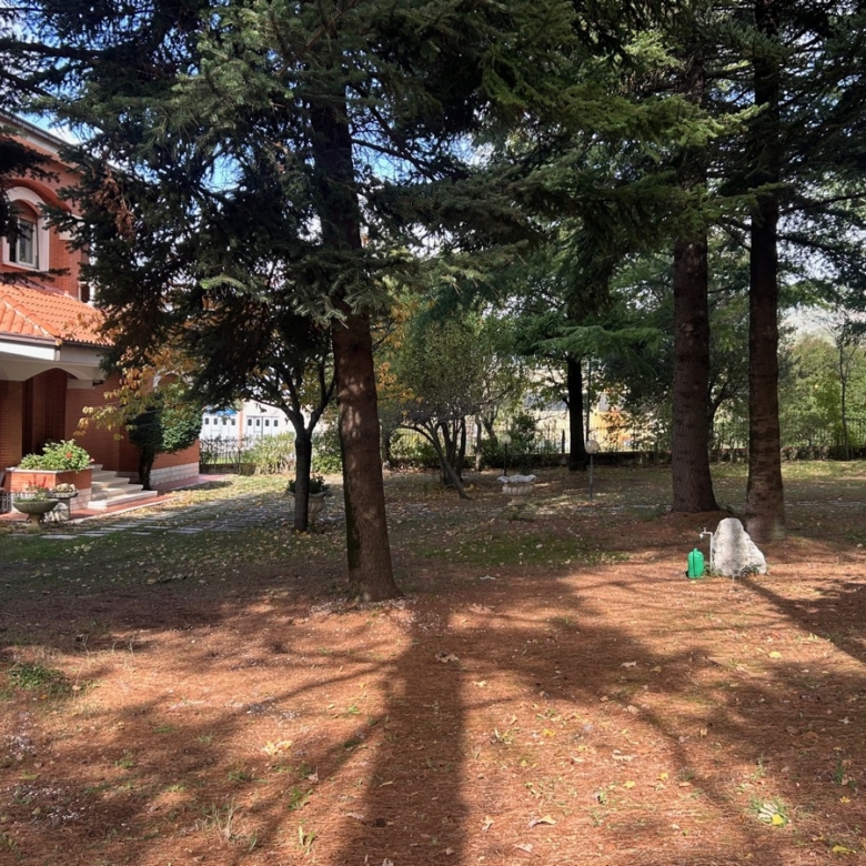 Gualdo Tadino Villa indipendente di pregio in vendita