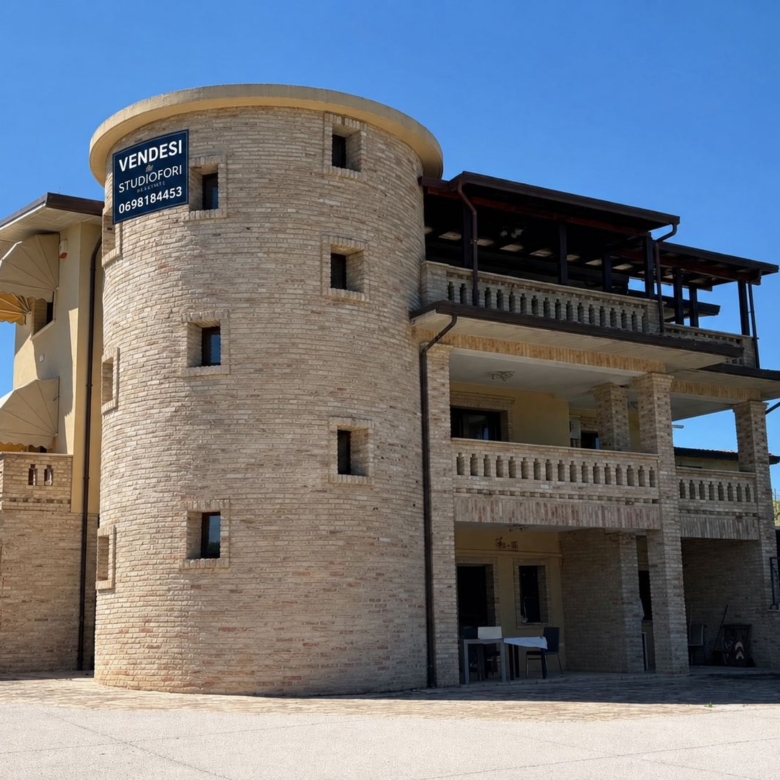 Villa con Torre a Ortona