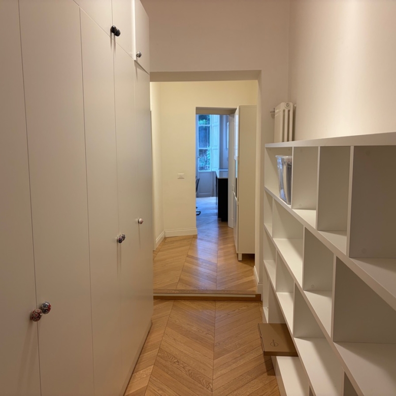 Via Cavour Roma | Appartamento di Pregio