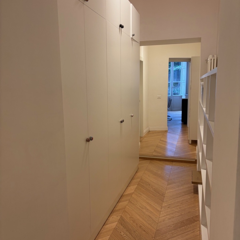 Via Cavour Roma | Appartamento di Pregio