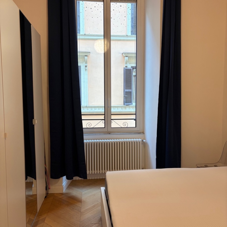 Via Cavour Roma | Appartamento di Pregio